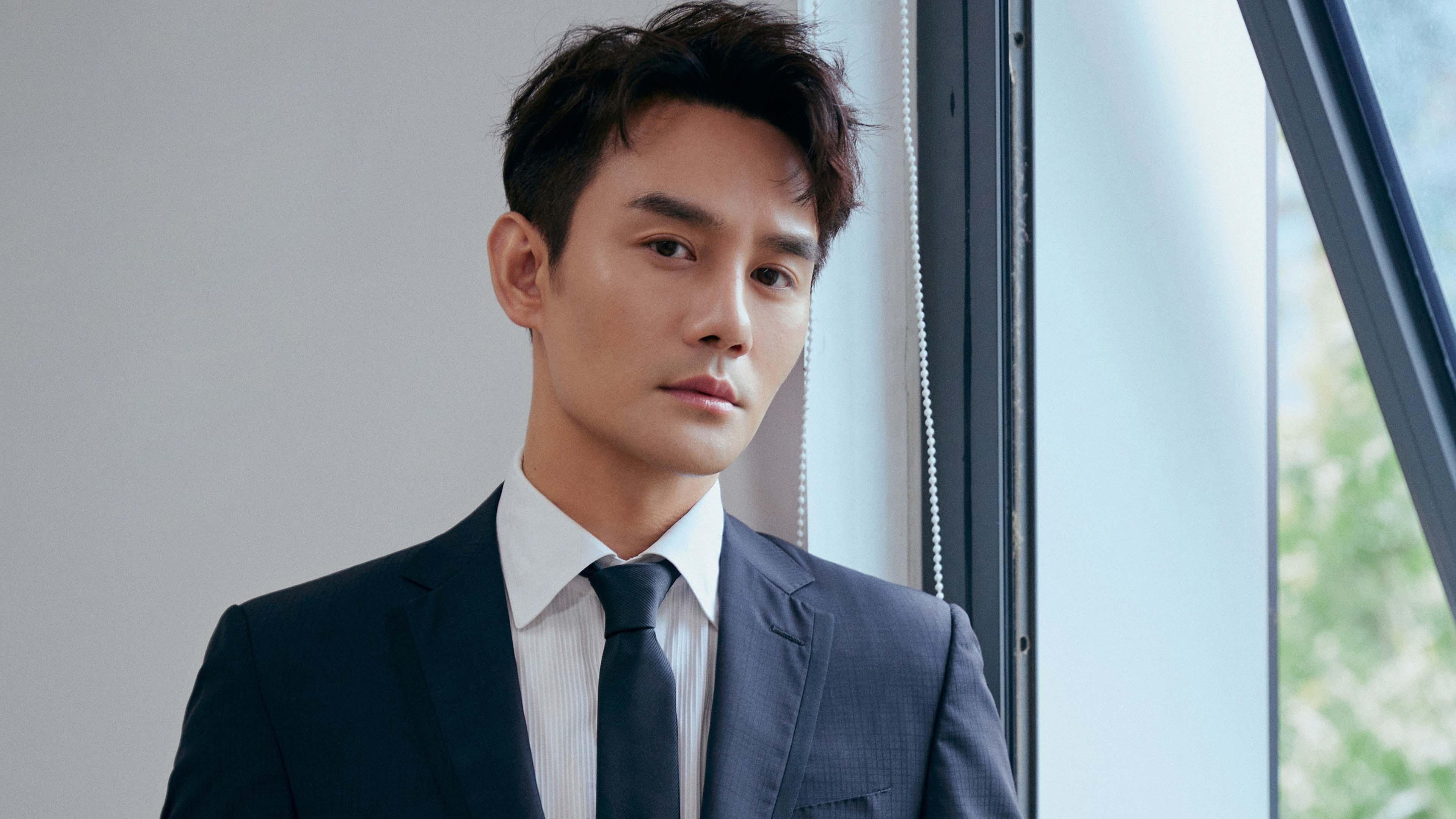 爱游戏下载-凯恩·瑞安：全黑队年轻才俊，进攻与防守兼备的全能球员，凯恩vs雷尔