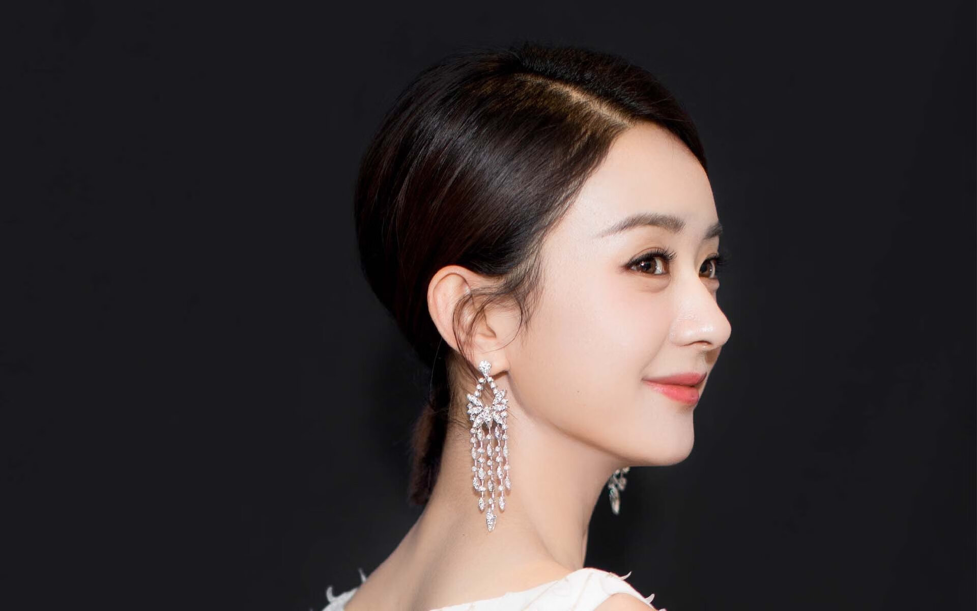 爱游戏中国官方网站平台-国家队推广比赛中指令手势统一提升沟通效率