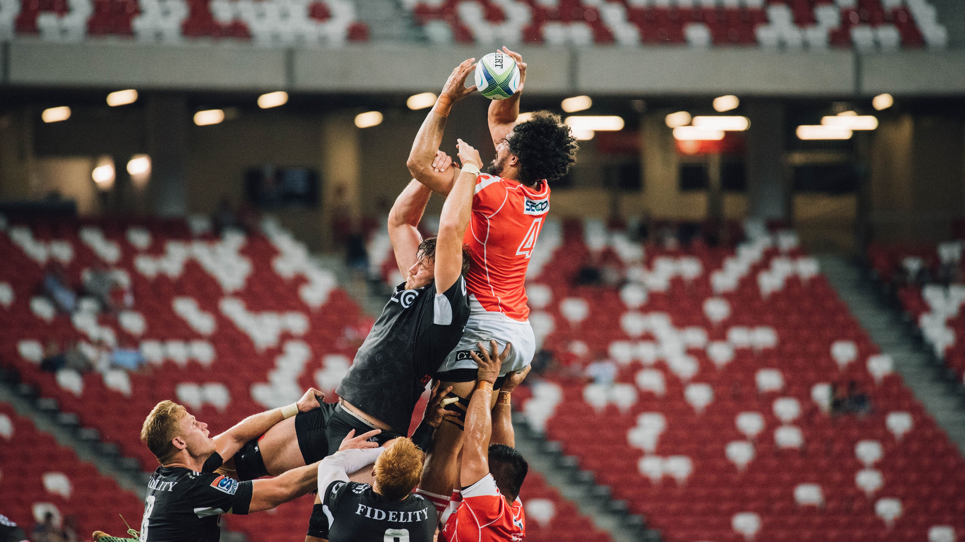 爱游戏在线-摩洛哥传统马术赛事“Sinjska Alka”在2024年成功举办，吸引众多观众参与。